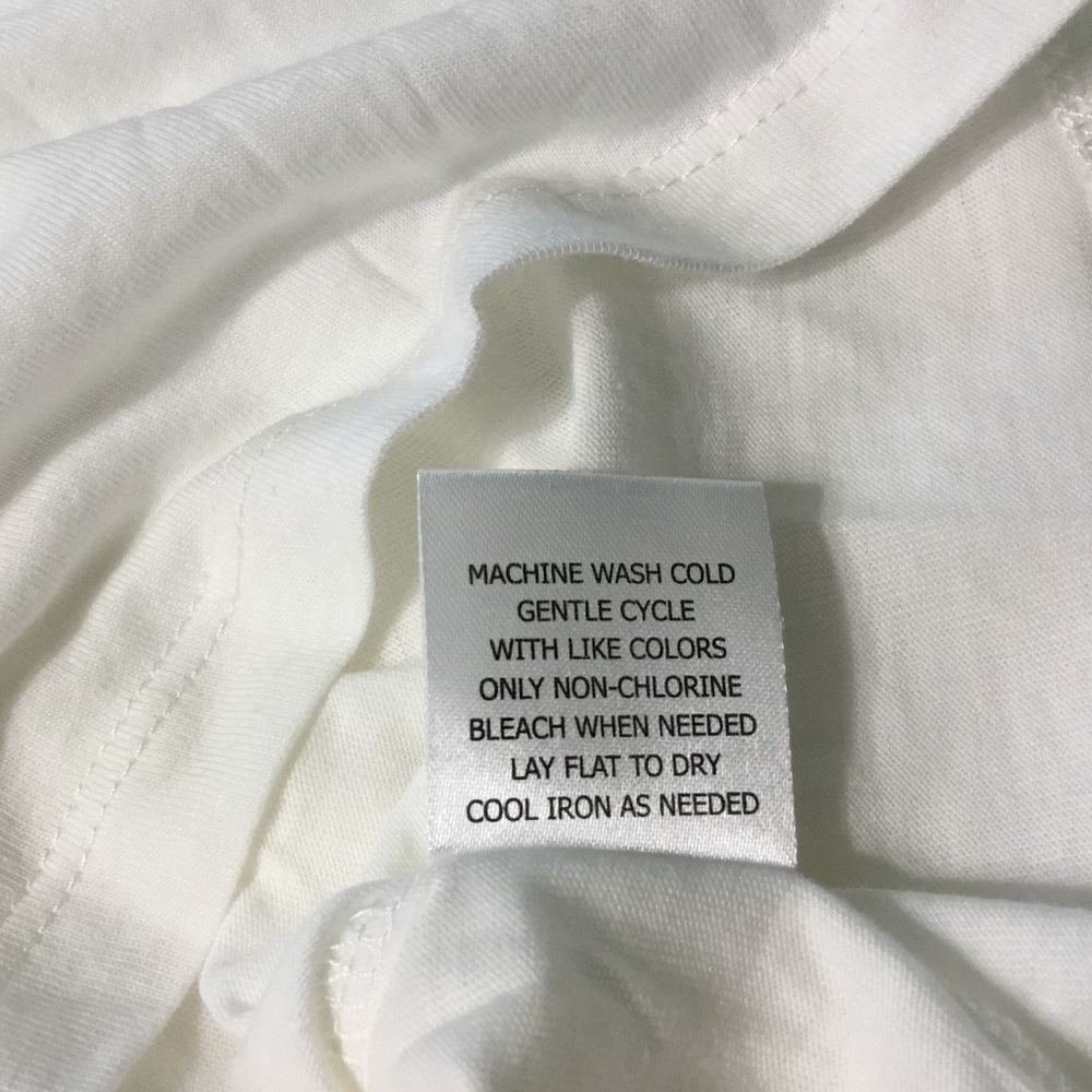 Carbon Copy Tee w/Heart NWOT - Picture 5 of 8